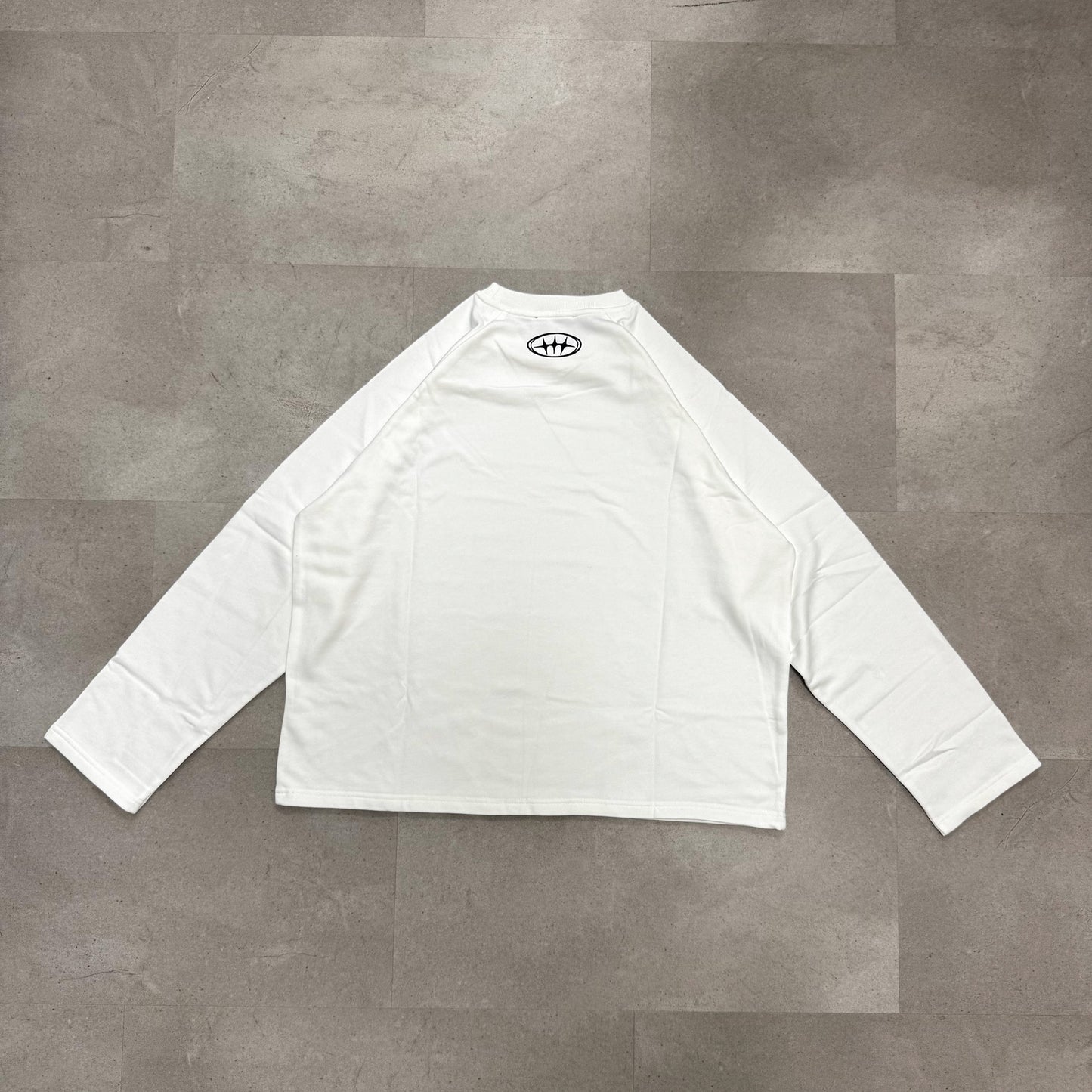 LONGSLEEVE ESS - WHITE