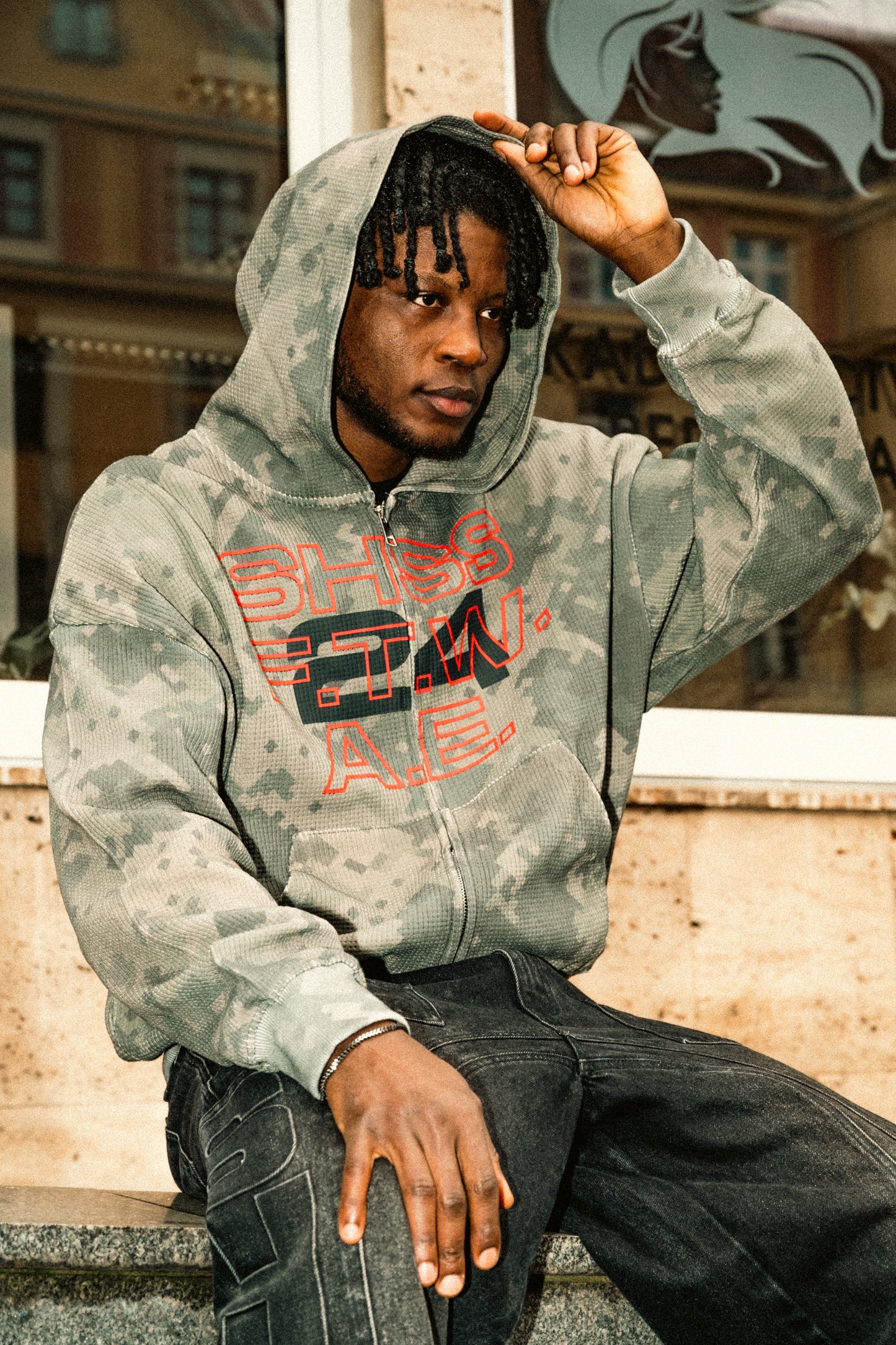 BIG DIGI CAMO ZIP UP HOODIE